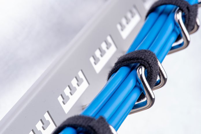 12 einfache Kabelmanagement Tipps für deinen Schreibtisch 11 Kabelmanagement Kabelführung